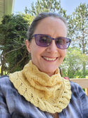 Knitwear: Lace Neck Warmer